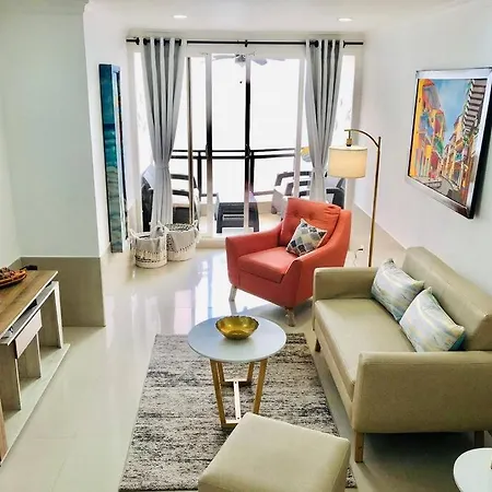 Modern In Laguito